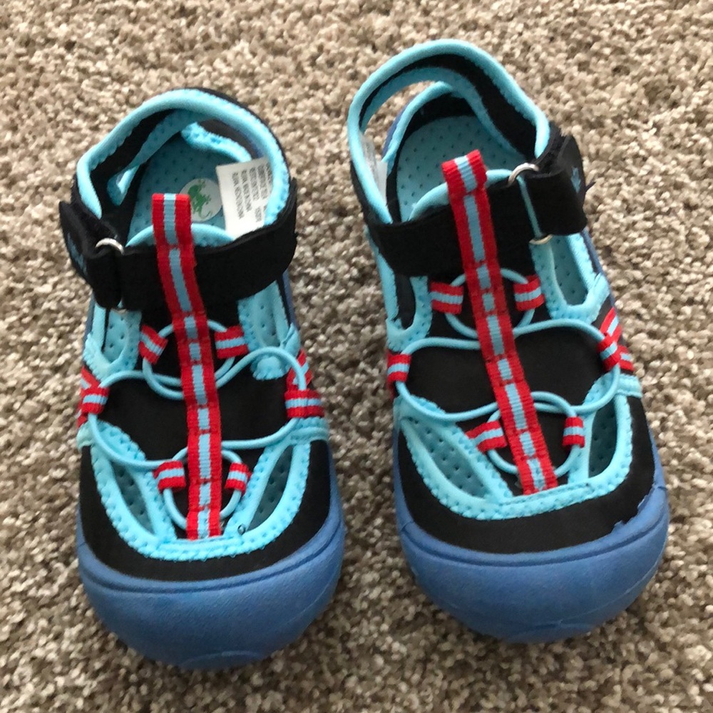 Kids water shoes